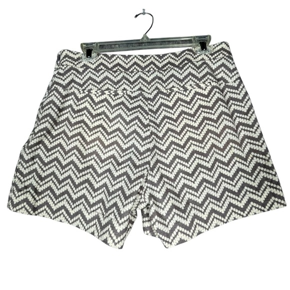 Anthropolgie Cartonnier Melisma Chevron High Rise Beige Classic Shorts - Sz 8 - Picture 2 of 11
